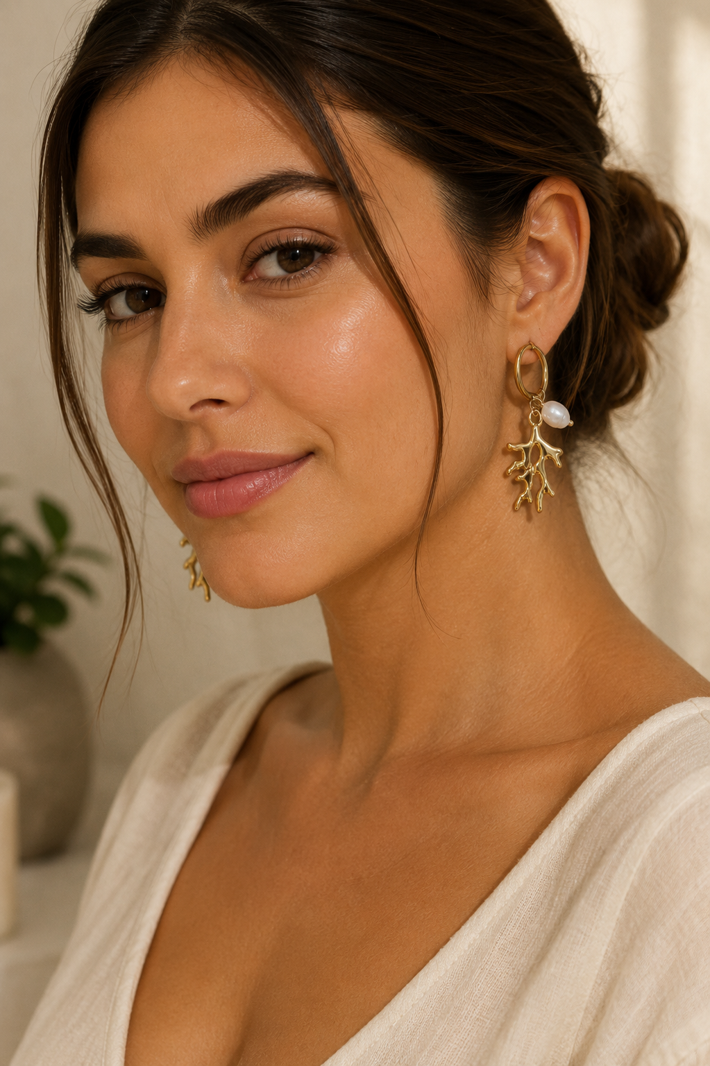 Pendientes coral dorados con perla