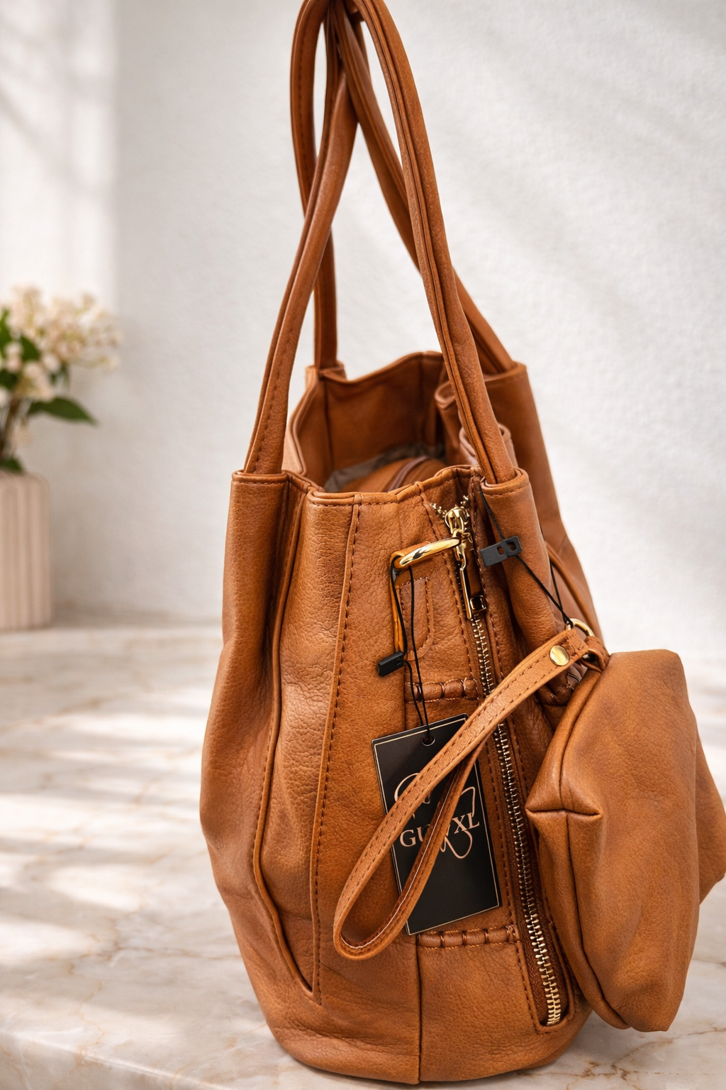 Urelia Caramel Signature Tote – Iconic Structure