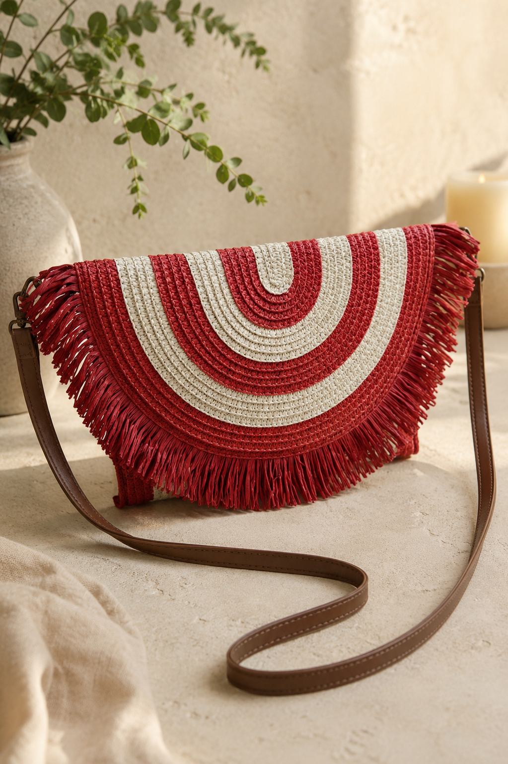 Bolso rafia con flecos 24528