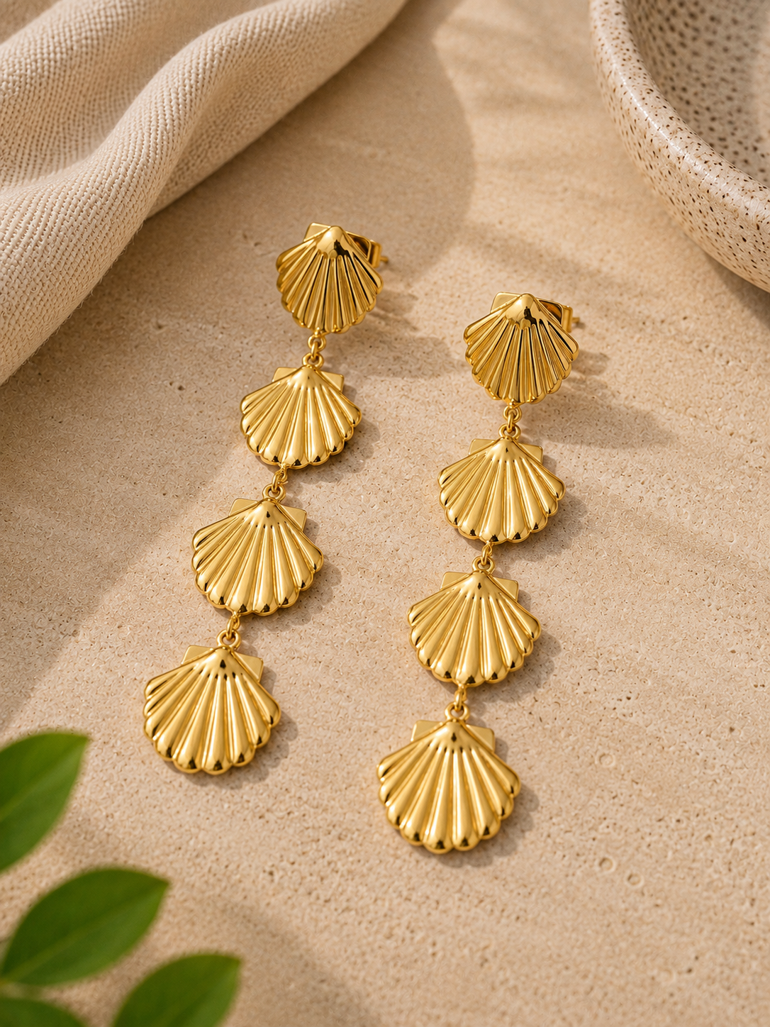 PENDIENTES CONCHAS DORADO