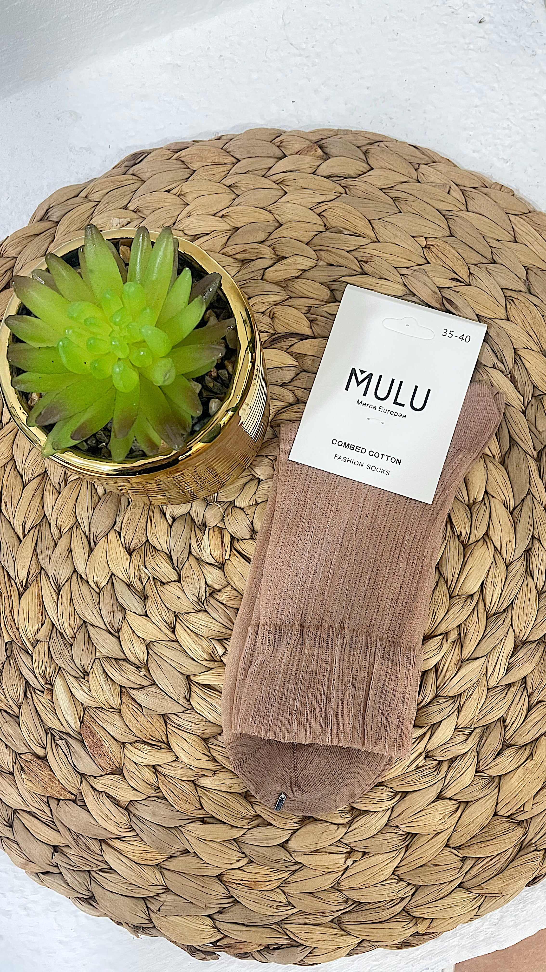 Calcetines de media para mujer en color beige canalé de algodón – GlowXL Chiclana