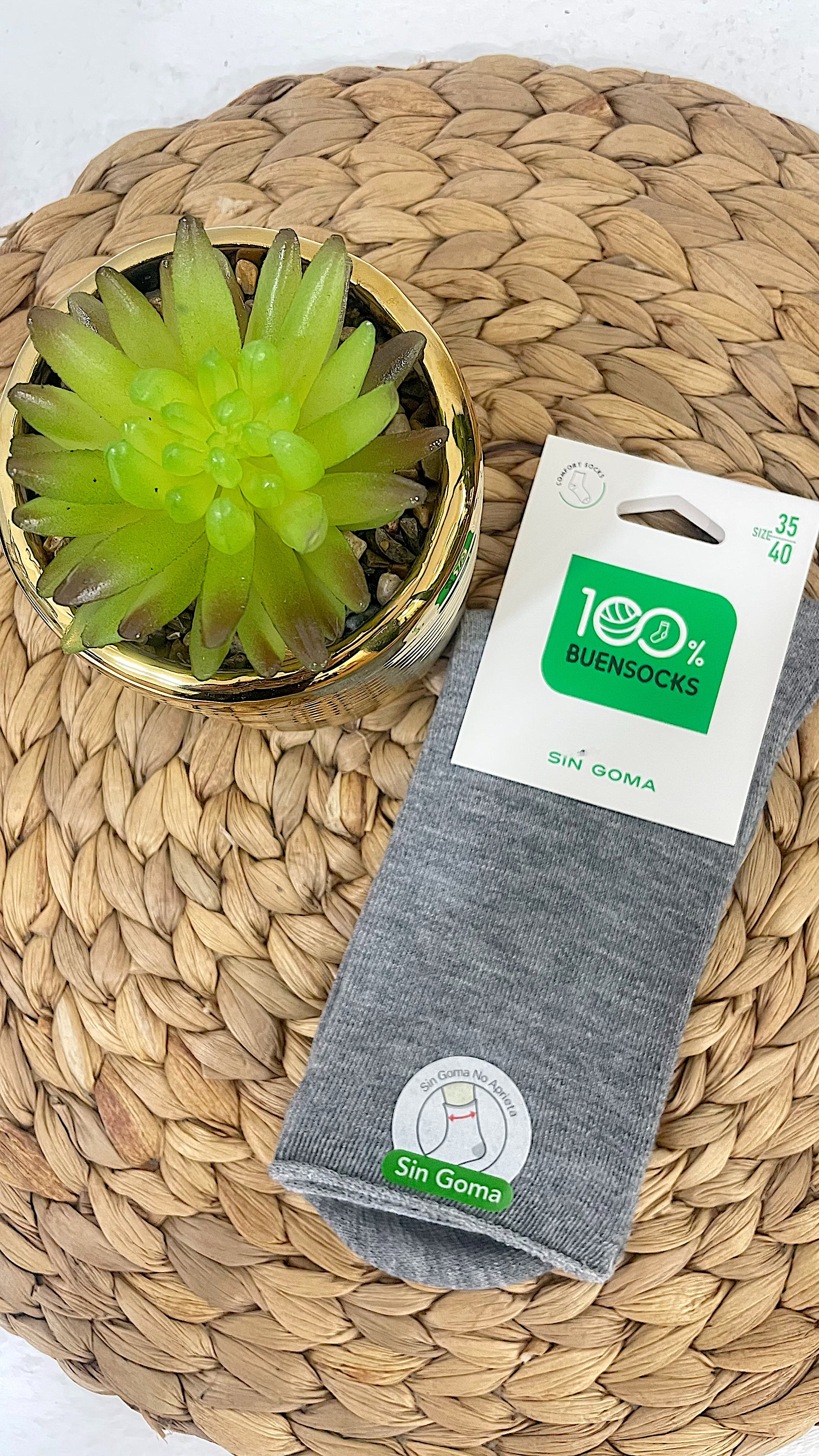 Calcetines sin goma para mujer en color gris que no aprietan – GlowXL Chiclana