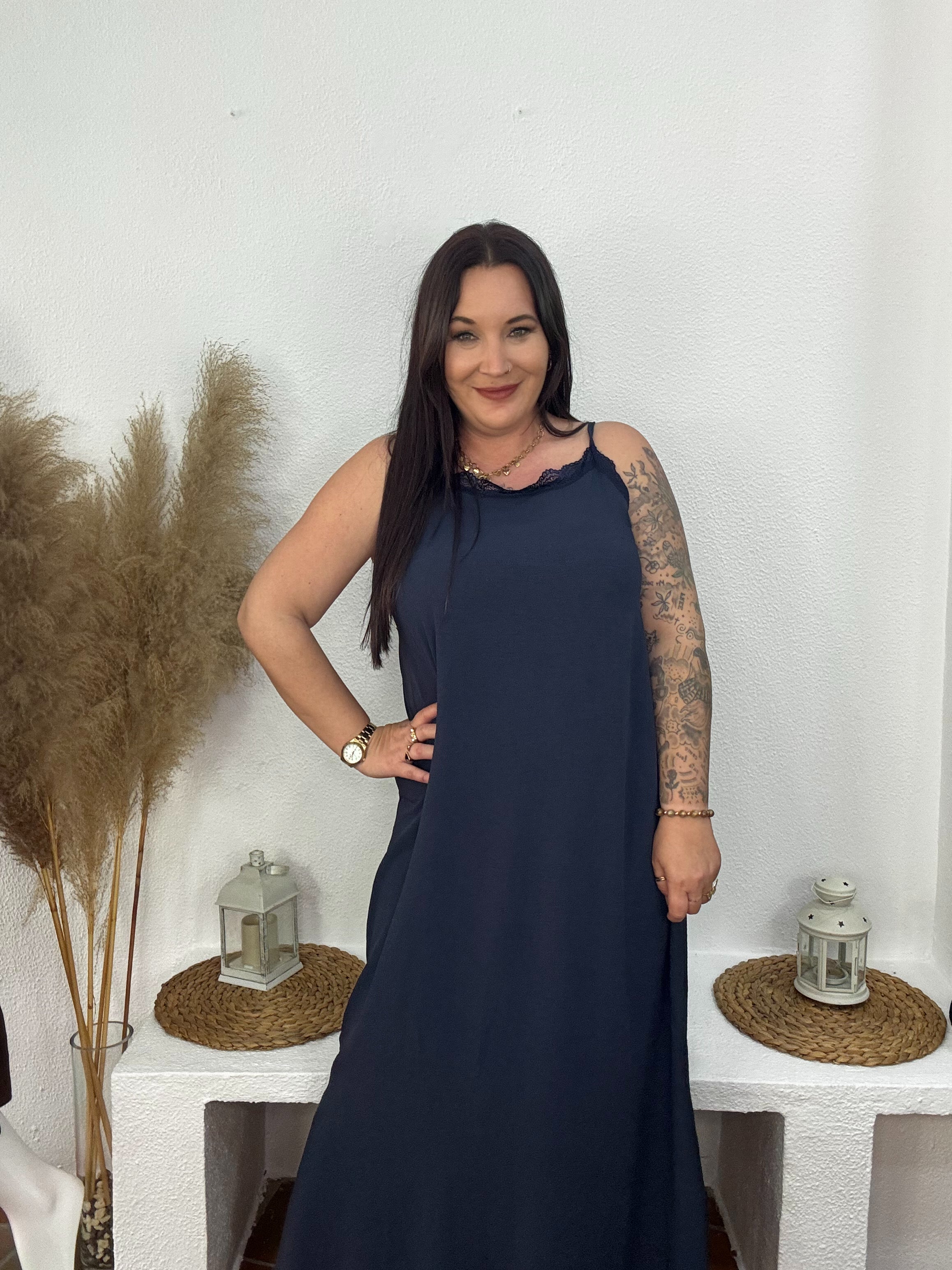 VESTIDO LENCERO