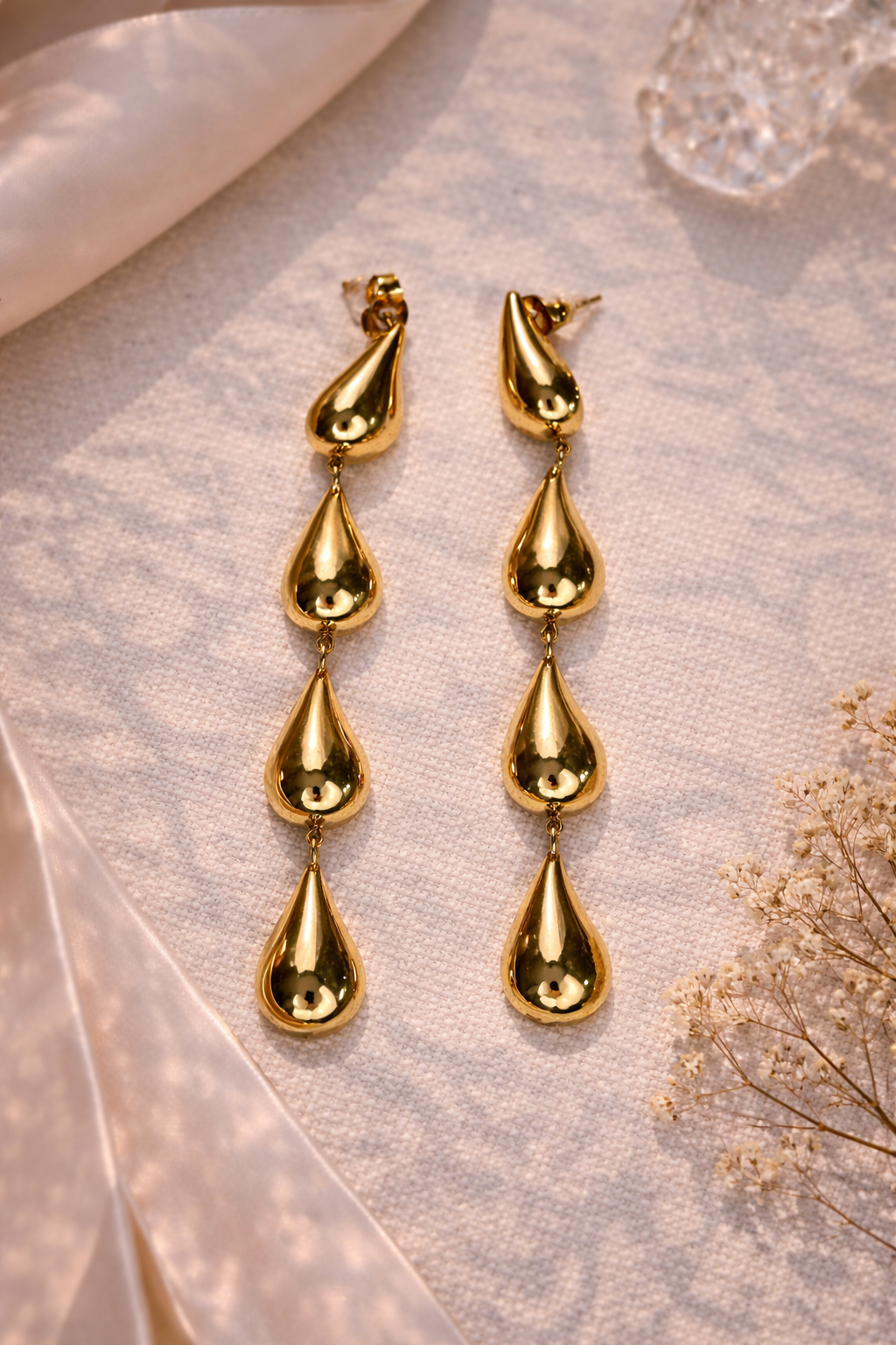 Pendientes Gota Dorada en Cascada