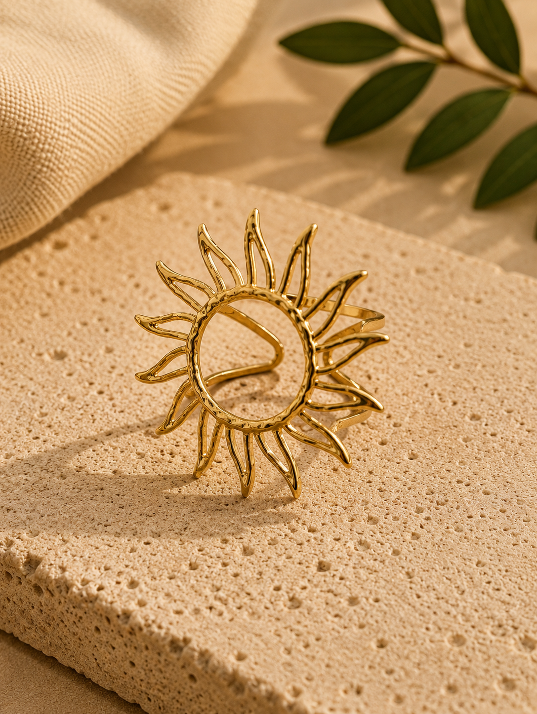 Anillo dorado sol