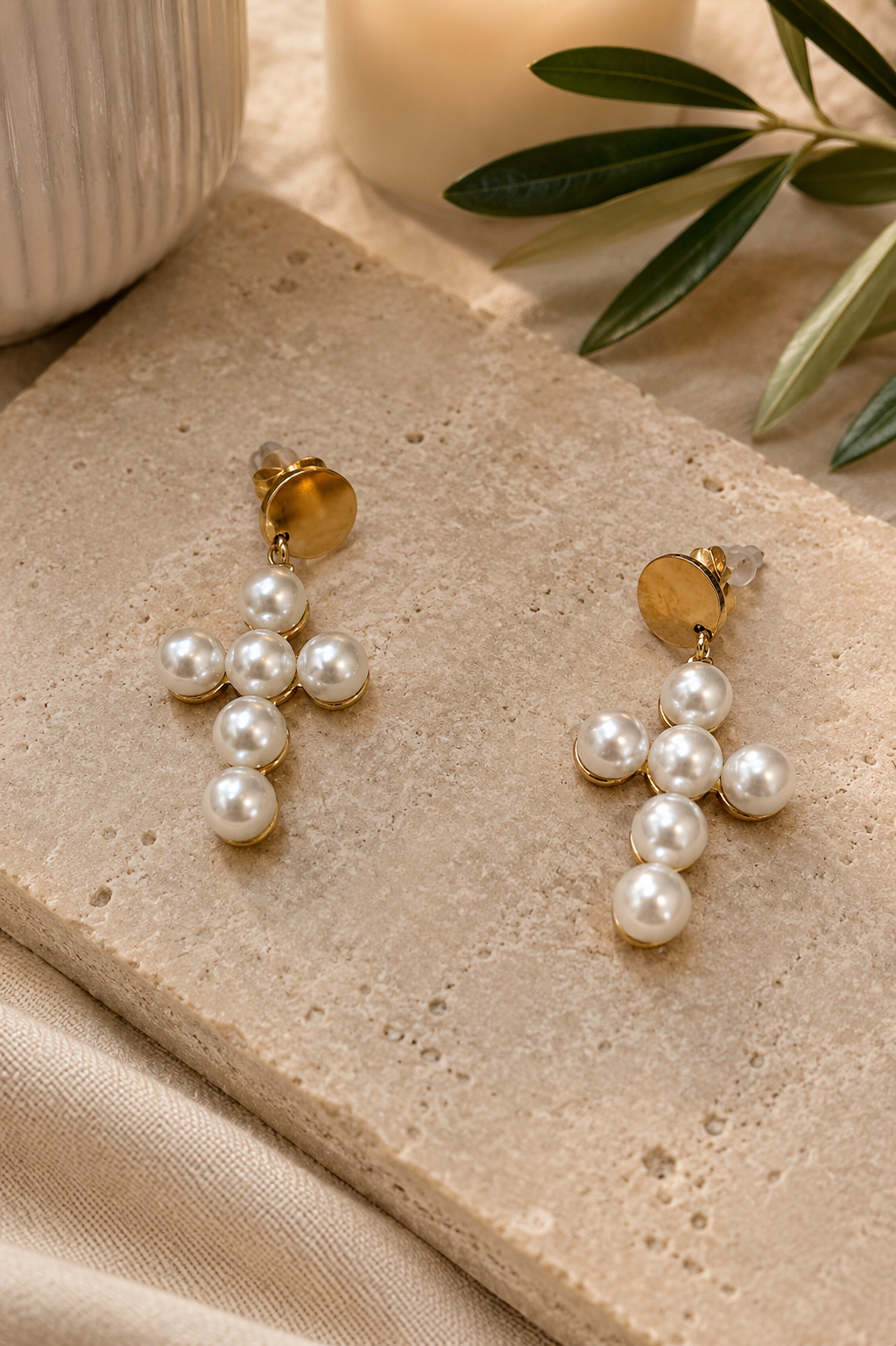 Pendientes cruz con perlas