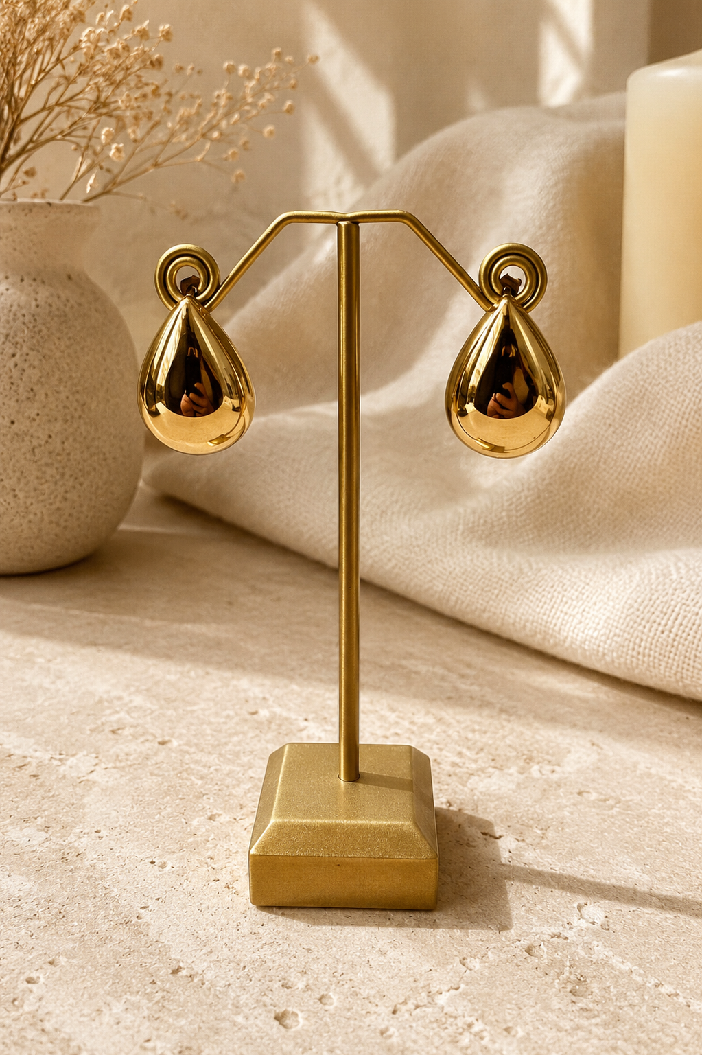 Pendientes gota dorados