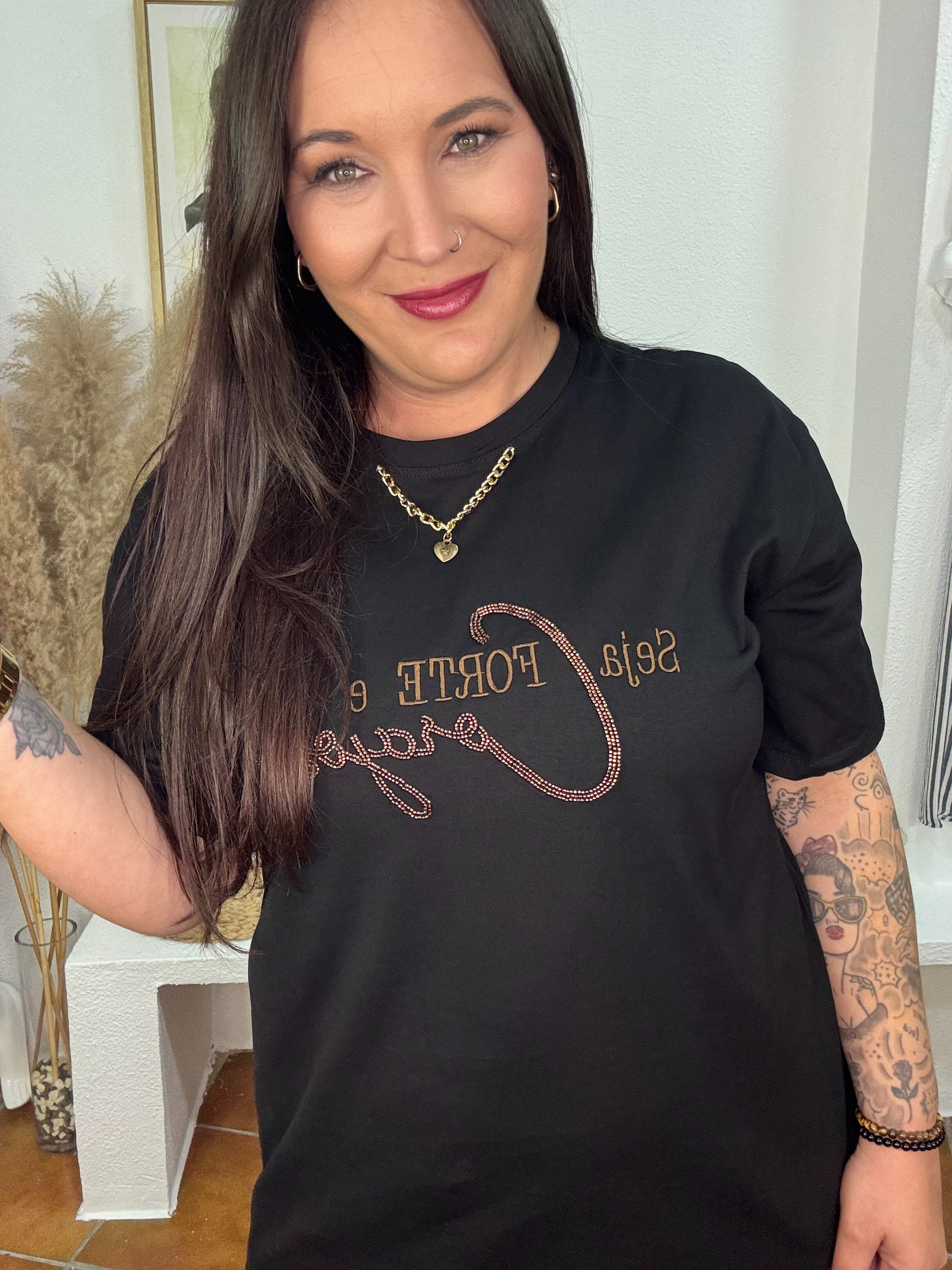 camiseta mujer con estampado lettering GlowXL Chiclana de la Frontera