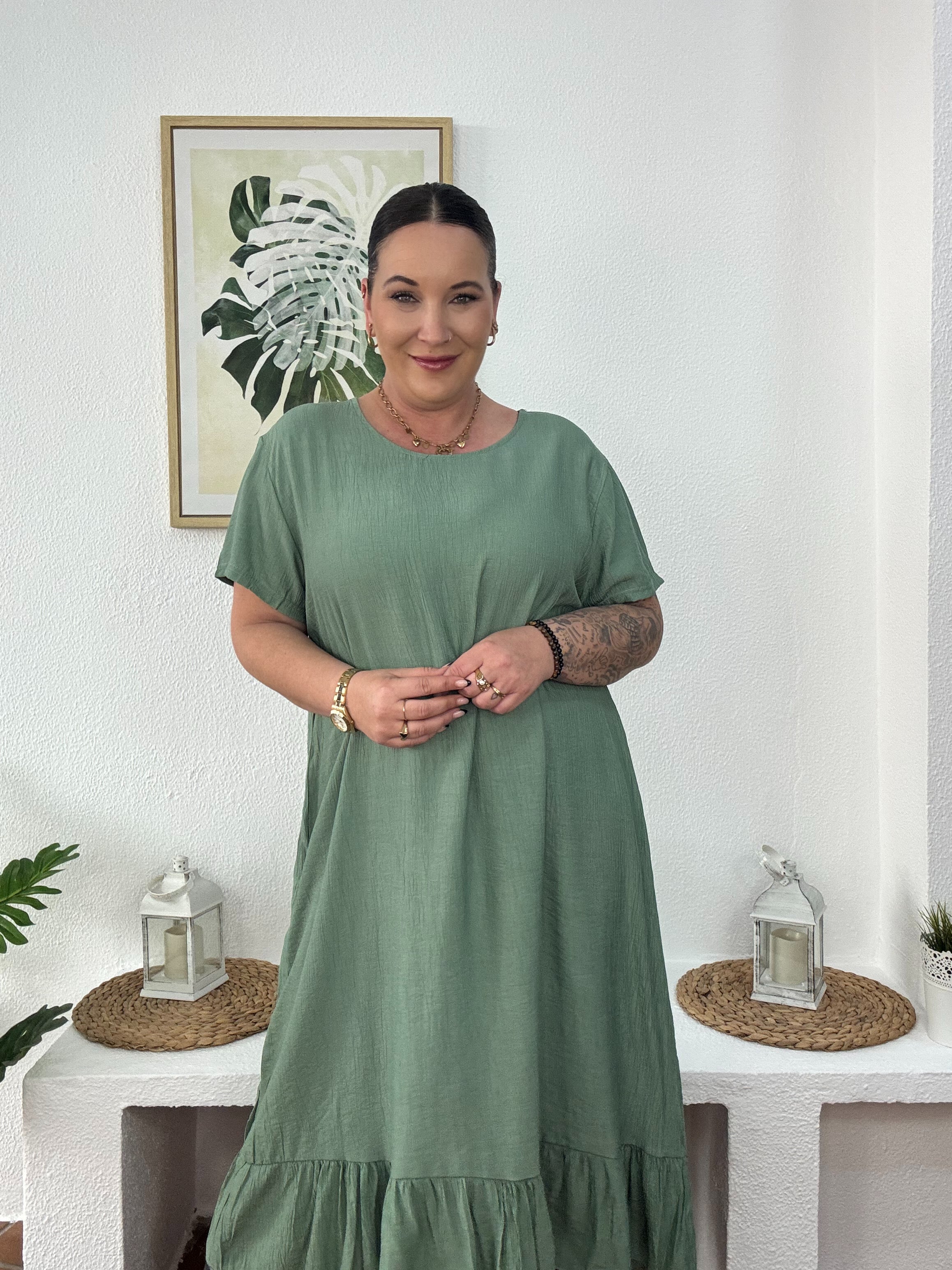 Vestido de mujer fluido con volante GlowXL Chiclana